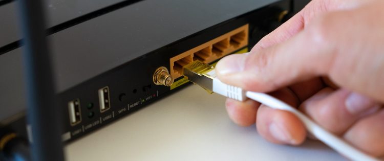 Para qué puede ser utilizado el puerto USB de tu router